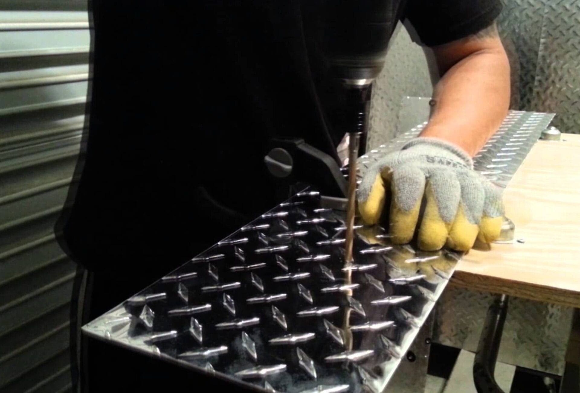 Aluminum More malleable อลูมิเนียมมีความยืดหยุ่นได้